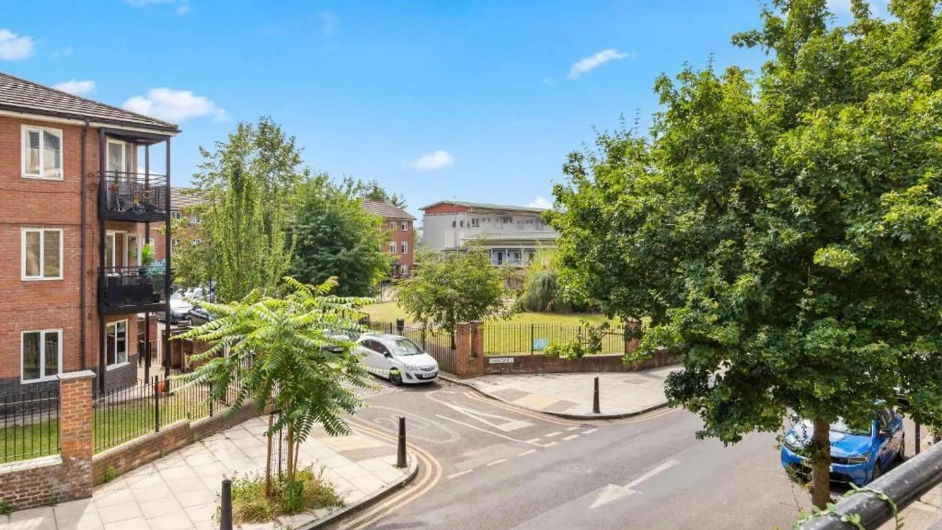 Cosy London Apartment Near Canary Wharf